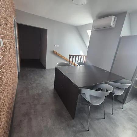 Stanica Hostal